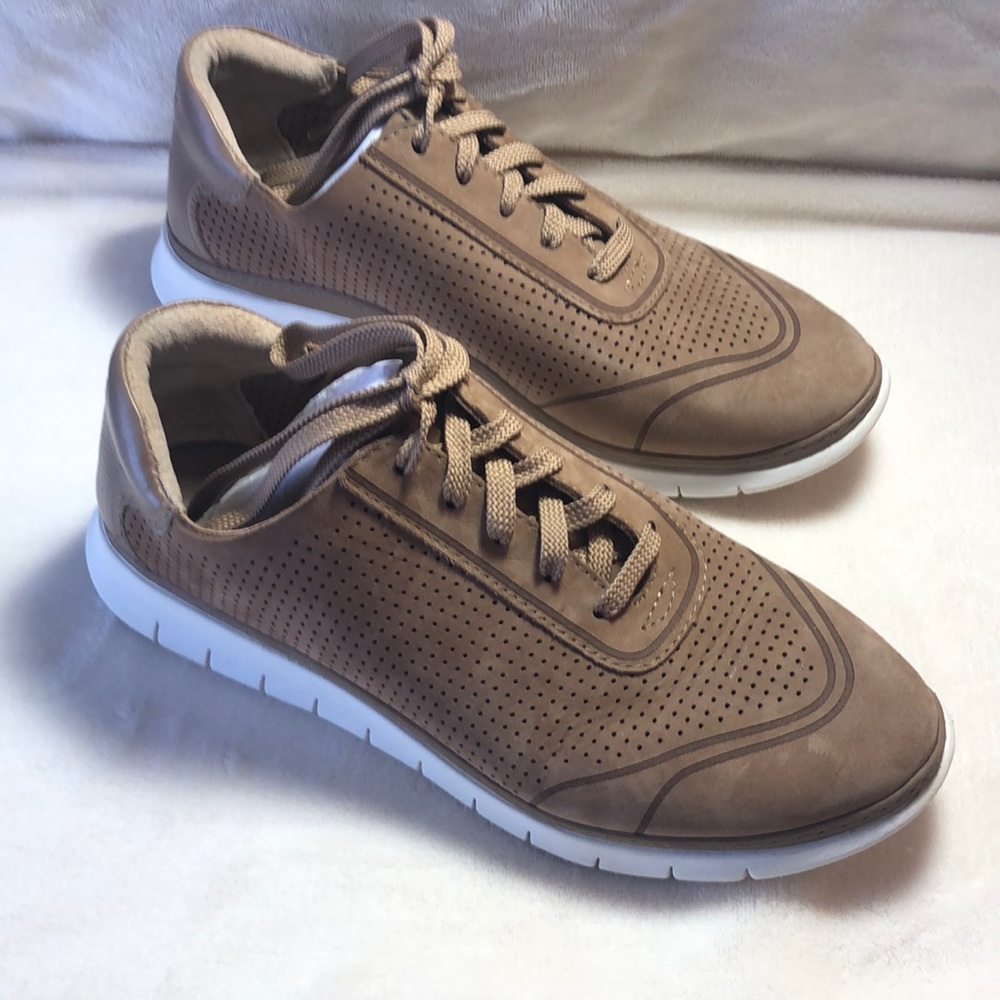 Vionic Riley Women’s Sneakers